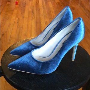 Zara Velvet Pumps